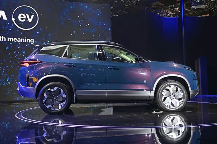 TATA HARRIER EV 2025